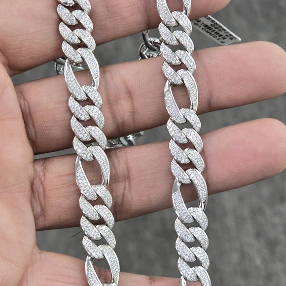 925 Sterling Silver Moissanite Diamond Figaro Chain 10mm 22 Inches